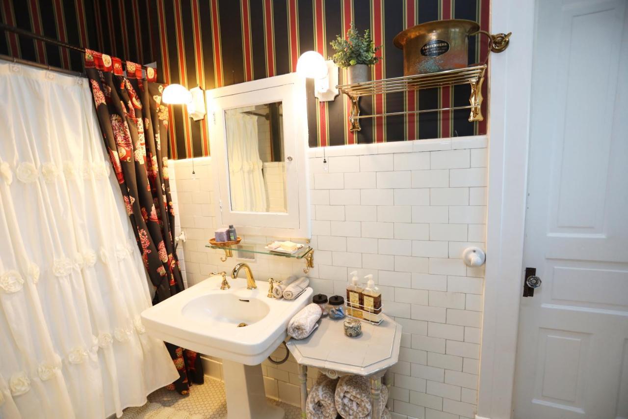 Virginia Point Inn ガルベストン エクステリア 写真