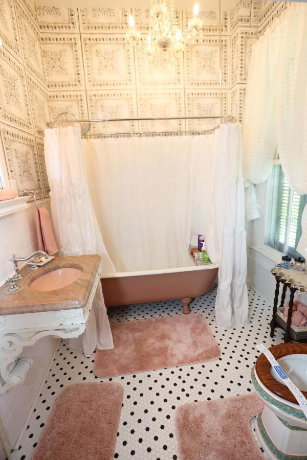 Virginia Point Inn ガルベストン エクステリア 写真